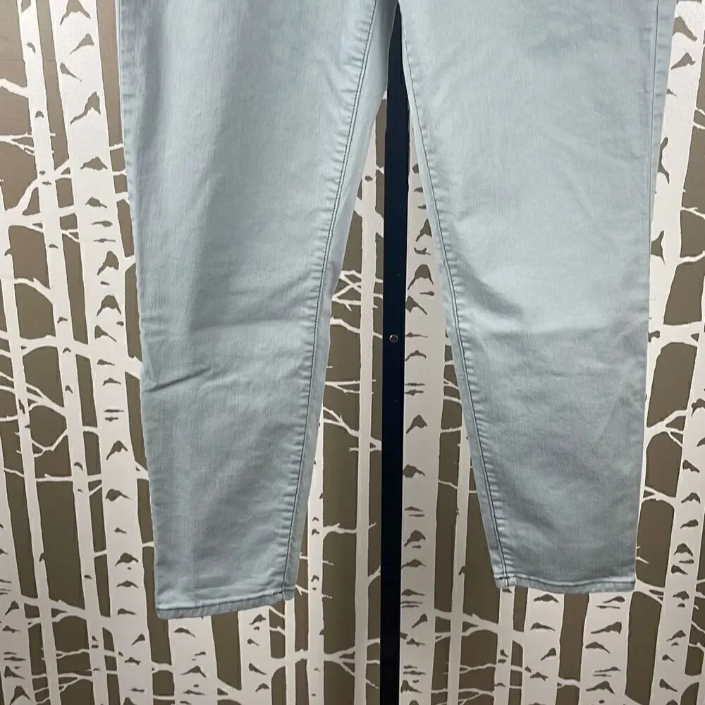 Calvin Klein Grayish Light Green Distressed Wash Denim Legging W32